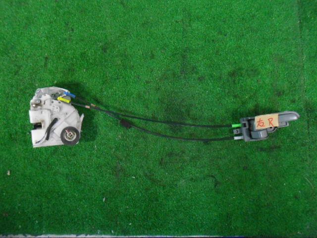 【中古】中古部品 ムーヴ L175S 右リアドアロックソレノイド 【3310080100-230322000164570】