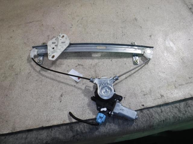 【中古】中古部品 オデッセイ RB1 右リアドアレギュレータ・モーター 【3330810100-001306158213320】