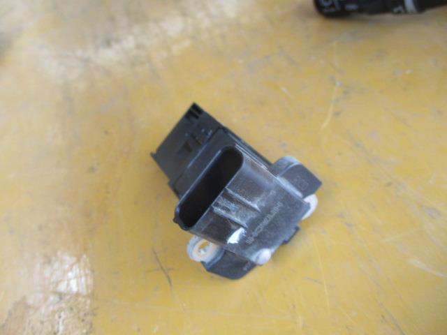 【中古】中古部品 ステップワゴン RK5 エアフロメーター 【3310190100-000244000360400】