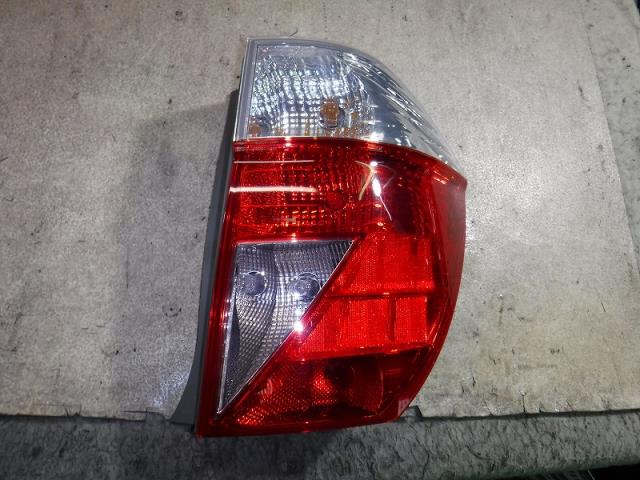 【中古】中古部品 エディックス BE1 右テールランプ 【3330810100-001389505615500】