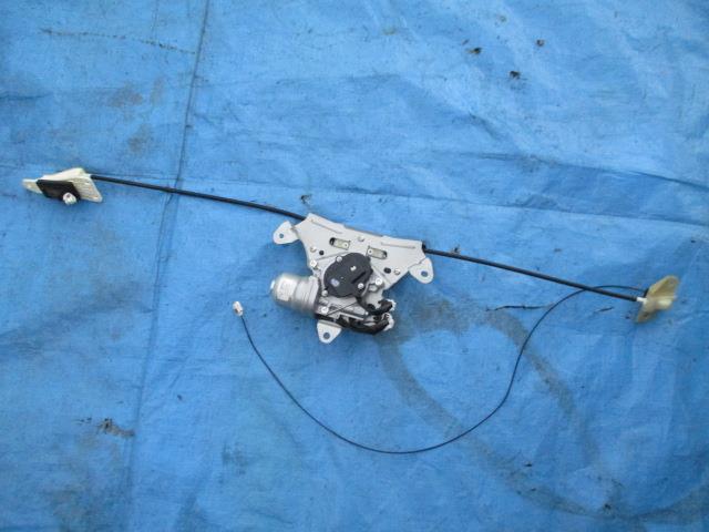 【中古】中古部品 エルグランド TE52 右パワースライドドアモーター 【3310190100-001678324764650】