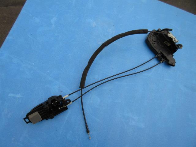 【中古】中古部品 キューブ BZ11 左フロントドアロックソレノイド 【3310190100-001151520864561】