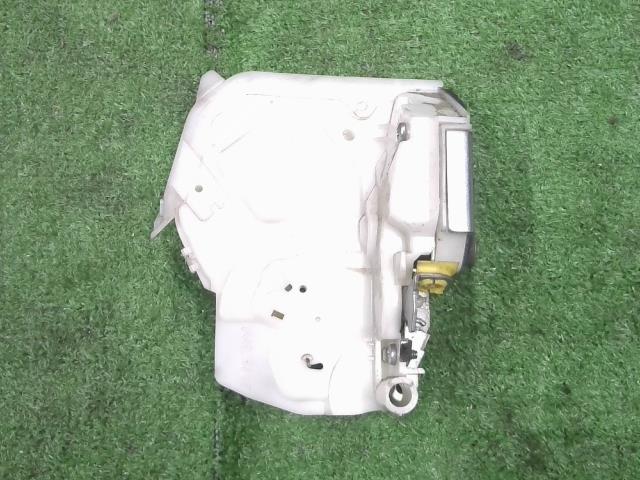【中古】中古部品 AZワゴン MJ23S 左リアドアロックソレノイド 【3310200100-000020976664580】