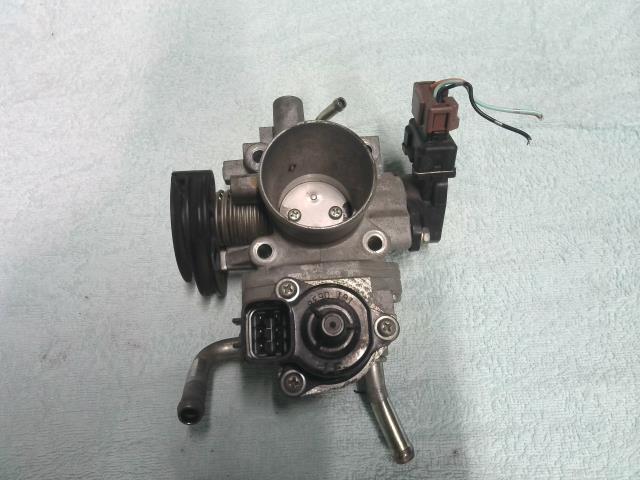 【中古】中古部品 eKワゴン H82W スロットルボディ 【3310200100-000021178720300】