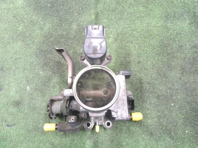 【中古】中古部品 ラシーン RFNB14 スロットルボディ 【3310200100-000021332920300】