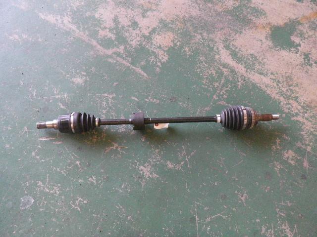 【中古】中古部品 AZワゴン MJ23S 右フロントドライブシャフト 【3330810100-001177136842100】