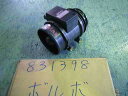 【中古】中古部品 ボルボ 70シリーズ 8B5244W エアフロメーター 【3310220100-000596923460400】
