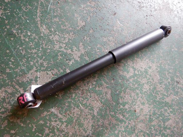 【中古】中古部品 キャリィ DA16T 右リアショックアブソーバー 【3330810100-001678682450700】