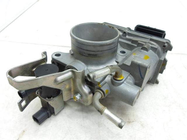 【中古】中古部品 インサイト ZE2 スロットルボディ 【3310250100-000253001020300】
