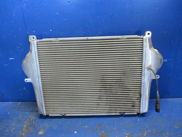 【中古】中古部品 ファイター FK72N インタークーラー 【3310270100-000013303820500】