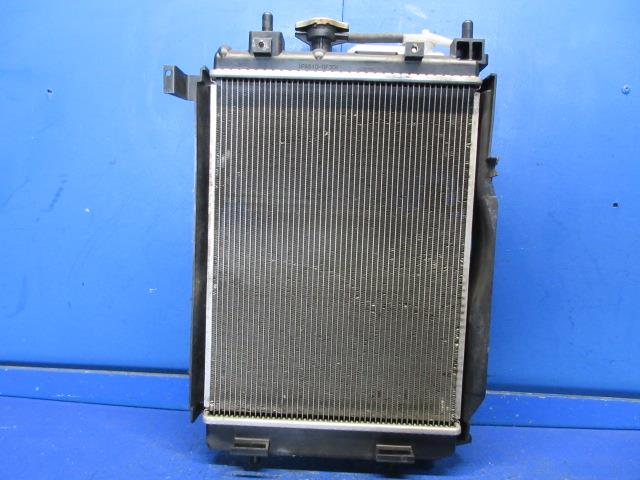 【中古】中古部品 プレオプラス LA300F ラジエータ 【3310270100-000014559420400】