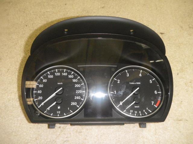 【中古】中古部品 BMW 3シリーズ VA20 スピードメーター 【3330810100-001273578161400】