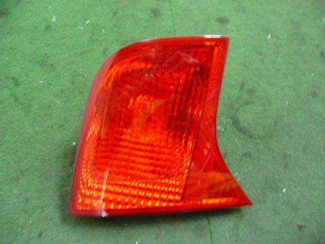 【中古】中古部品 アウディ A4 8EALT 左フィニッシャーパネル 【3310300100-001394300015220】