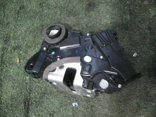 【中古】中古部品 プリウス NHW20 左フロントドアロックソレノイド 【3310300100-001677527064560】