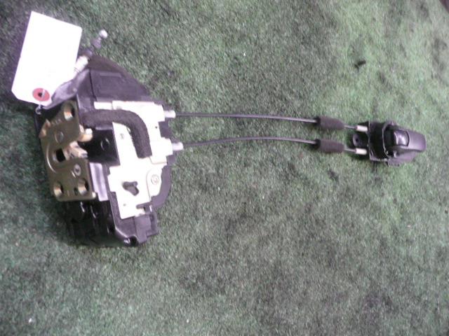 【中古】中古部品 キューブ YZ11 左リアドアロックソレノイド 【3310300100-001280307164580】