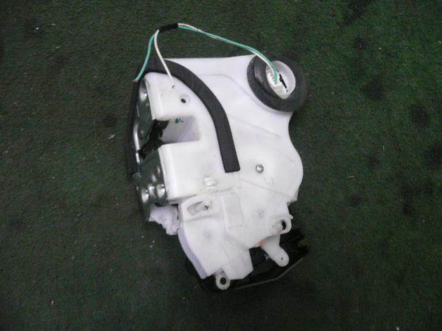 【中古】中古部品 ワゴンR MH34S 左リアドアロックソレノイド 【3310300100-001356999664580】