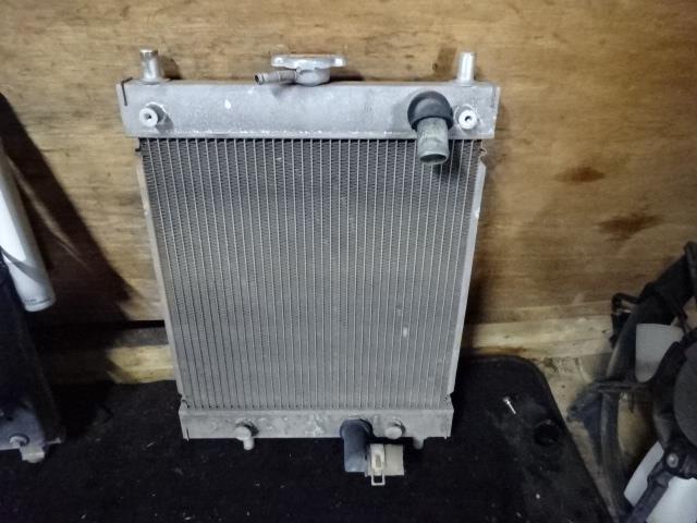 【中古】中古部品 キャリィ DA63T ラジエータ 【3310410000-000223059920400】