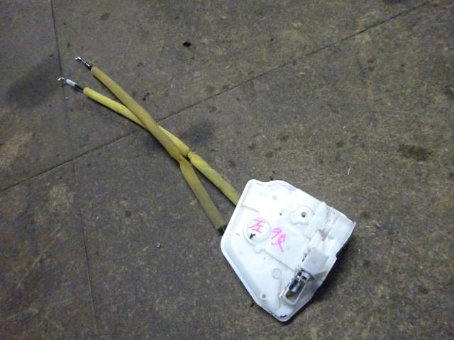 【中古】中古部品 デミオ DE3FS 左リアドアロックソレノイド 【3310410000-000223023364583】