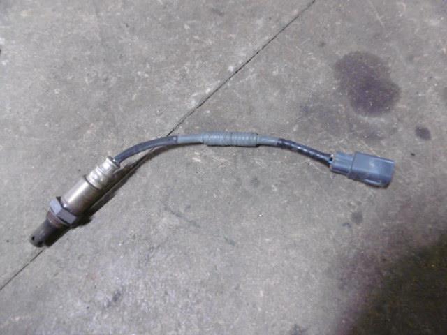 【中古】中古部品 ヴィッツ SCP90 オーツーセンサー 【3310410000-001373876322390】