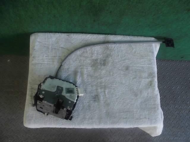 【中古】中古部品 BMW ミニ ME14 左フロントドアロックソレノイド 【3310420000-001635414764560】