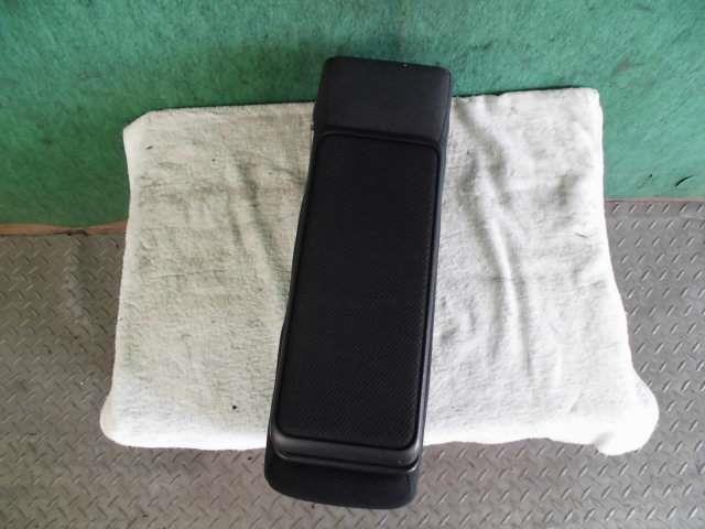 【中古】中古部品 ムーヴ L175S アームレスト 【3310420000-000002293570460】