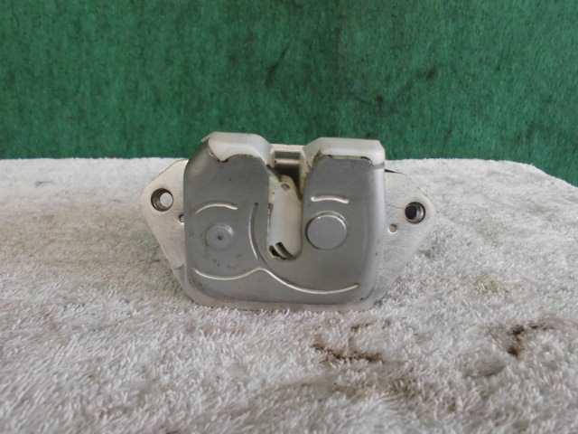 【中古】中古部品 AZワゴン MJ23S トランク・バックドアクローザーモーター 【3310420000-000002212266..