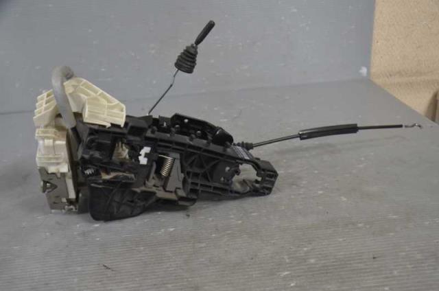 【中古】中古部品 ベンツ Aクラス 169032 右リアドアロックソレノイド 【3310580000 ...