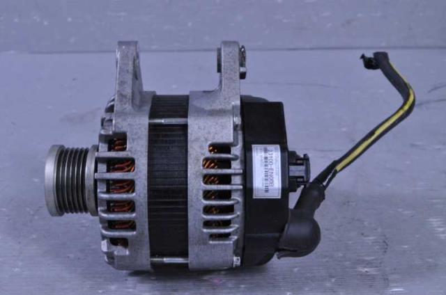 【中古】中古部品 セレナ FC26 オルタネーター 【3310580000-240507000960200】