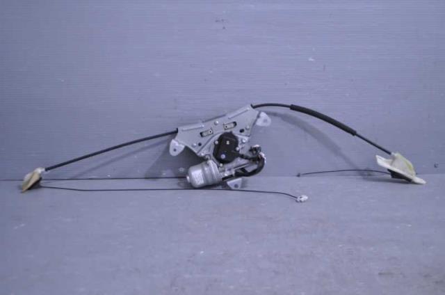 【中古】中古部品 エルグランド PE52 左パワースライドドアモーター 【3310580000-240527000764660】