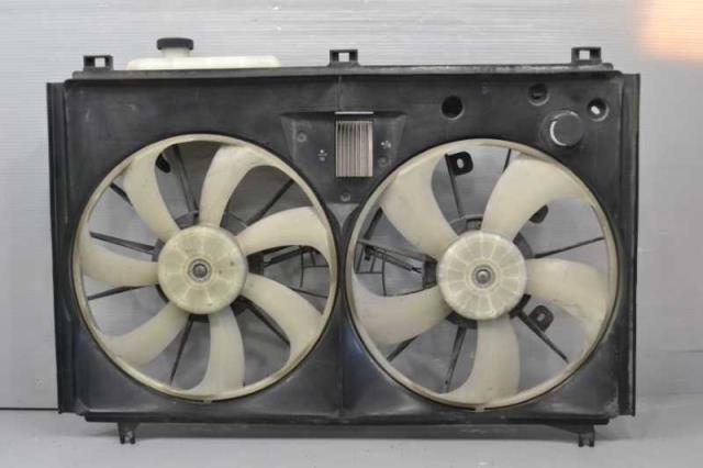 【中古】中古部品 レクサス LS USF40 ラジエータ 【3310580000-240228001720400】