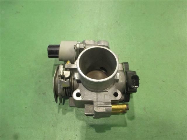 【中古】中古部品 ゼスト JE1 スロットルボディ 【3310590000-000003536420300】