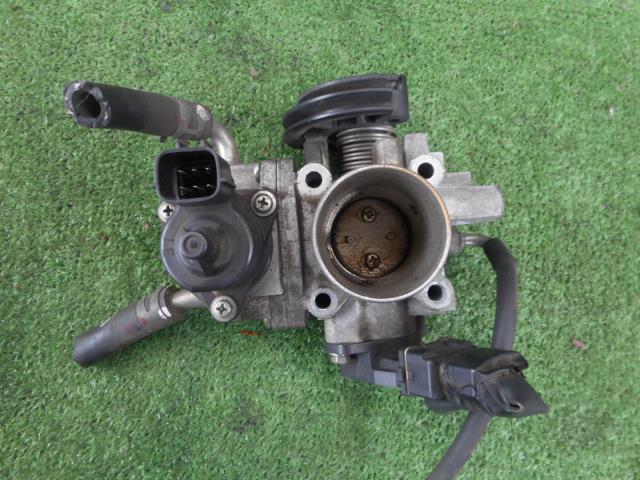 【中古】中古部品 オッティ H91W スロットルボディ 【3330190100-000002135420300】