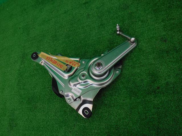 【中古】中古部品 レクサス LS USF40 トランク・バックドアクローザーモーター 【3330240100-000223031..