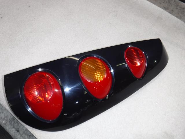 【中古】中古部品 スマート 454031 右テールランプ 【3330810100-001417910615500】