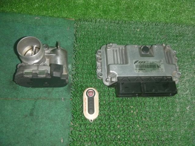 【中古】中古部品 フィアット 500 31214 スロットルボディ 【3330370100-000243031620300】