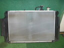 【中古】中古部品 アクア NHP10 ラジエータ 【3330370100-000213032220400】