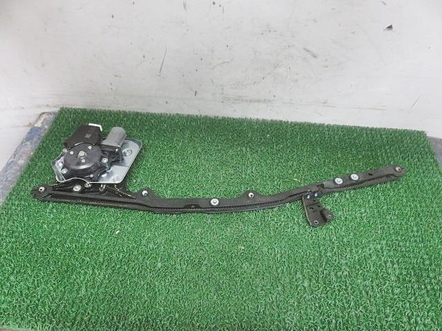 【中古】中古部品 タント LA660S 左パワースライドドアモーター 【3330380100-000034035464660】