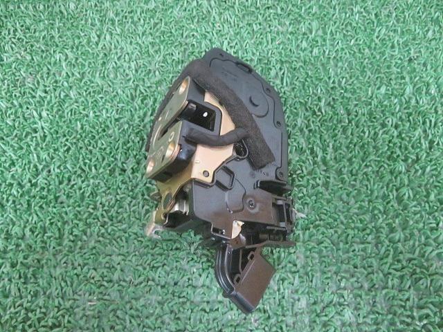 【中古】中古部品 フーガ PNY50 左フロントドアロックソレノイド 【3330380100-000035006864560】