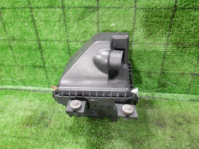 【中古】中古部品 ゼスト JE2 エアクリーナー 【3330420100-220404000229050】