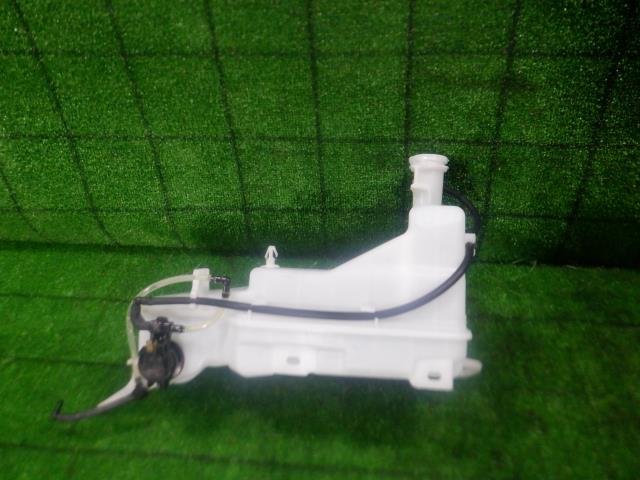 【中古】中古部品 ムーヴ LA160S ウォッシャータンク 【3330420100-240229000267300】
