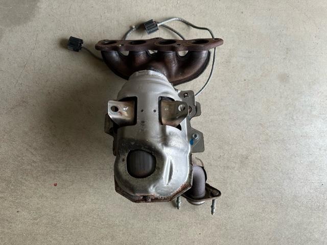 【中古】中古部品 デミオ DE3AS エキゾーストマニホールド 【3330420100-000193022620160】