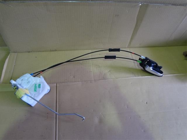 【中古】中古部品 ムーヴ L185S 左フロントドアロックソレノイド 【3330460100-001497340464560】