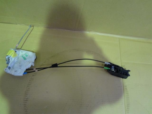 【中古】中古部品 ムーヴ L175S 右リアドアロックソレノイド 【3330460100-001495087764570】