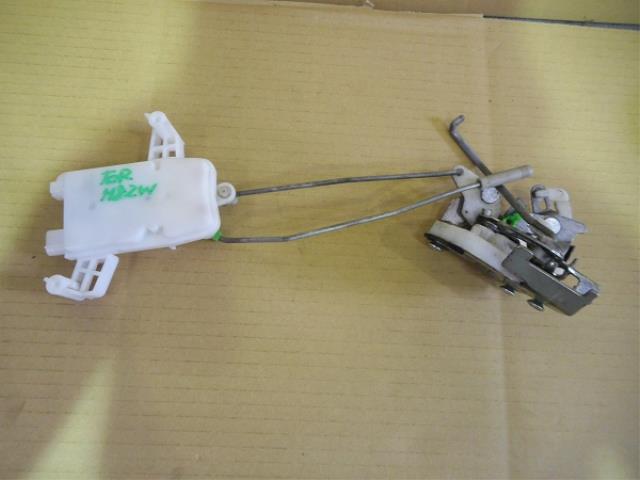 【中古】中古部品 eKワゴン H82W 右リアドアロックソレノイド 【3330460100-001441600364570】