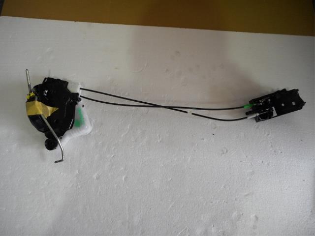 【中古】中古部品 プリウス NHW20 左フロントドアロックソレノイド 【3330460100-001412990564560】