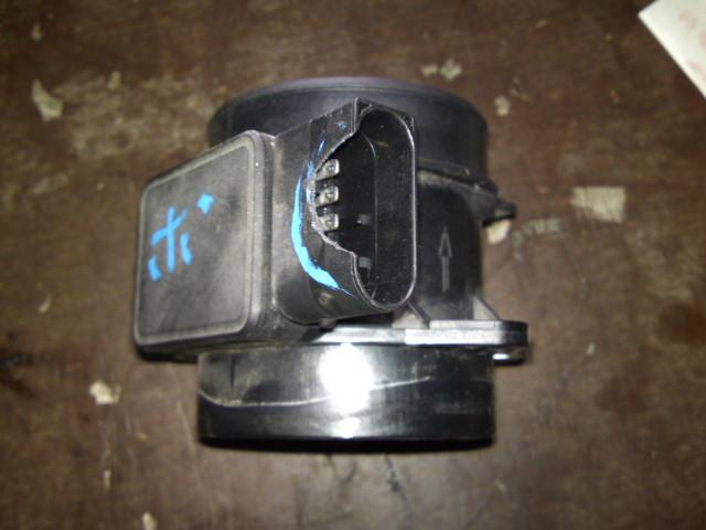 【中古】中古部品 ボルボ 40シリーズ 4B4204W エアフロメーター 【3330490100-000834779860400】