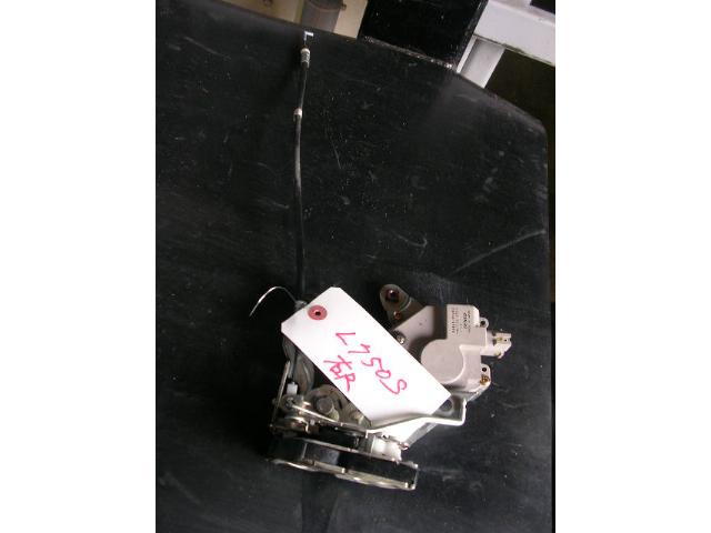 【中古】中古部品 ネイキッド L750S 右リアドアロックソレノイド 【3330490100-000921789764570】