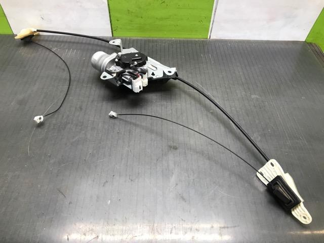 【中古】中古部品 エルグランド TE52 左パワースライドドアモーター 【3330530100-000005108164660】