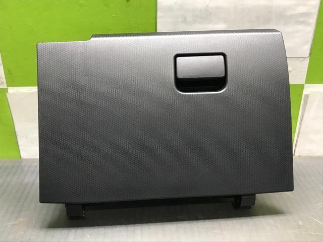 【中古】中古部品 タント LA650S グローブBOX 【3330530100-000005116170210】