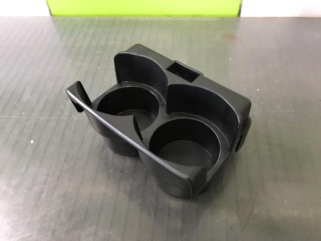 【中古】中古部品 クレスタ GX100 ドリンクホルダー 【3330530100-000005305270230】